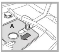 HOTPOINT-ARISTON PFK 724X - Cleaning the filters - 3