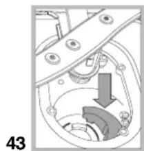 HOTPOINT-ARISTON PFK 724B - Reinigung der Filtersiebe - 4