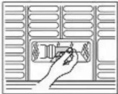 ELECTROLUX ECN30105W - Changing the light bulb - 1