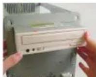 GIGABYTE GAB85MD2V - Instalacja napędów IDE oraz SATA - 1