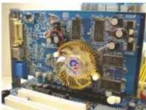 GIGABYTE GAC1007UN - Installieren einer Erweitungskarte - 1