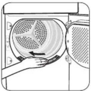 FAURE FTEB288 - Nettoyage des filtres à peluches - 3