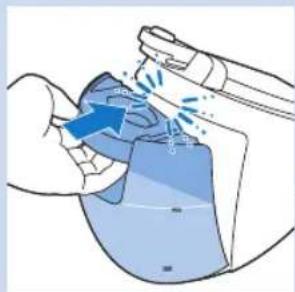 PHILIPS PerfectCare Silence GC9520 - Den abnehmbaren Wassertank füllen - 2