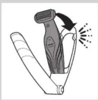 PHILIPS Bodygroom Series 3000 BG2026 - Shaving with the back shaving attachment (BG2036/BG2038 only) - 2