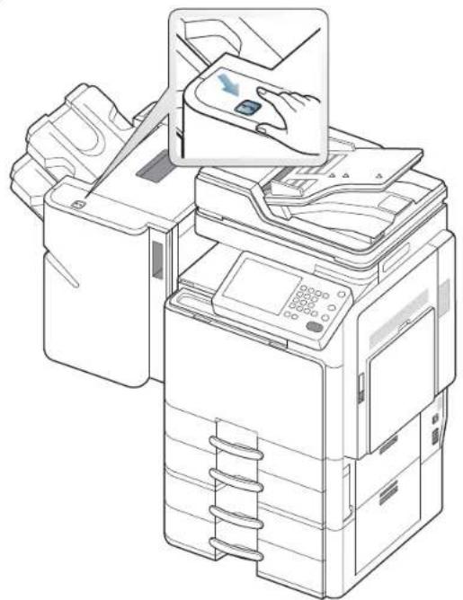 SAMSUNG SCX8030ND - Utilisation de l'agrafeuse manuelle - 2