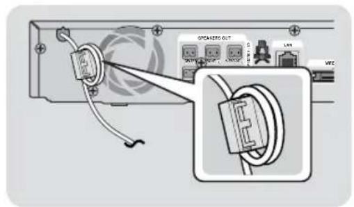 SAMSUNG HTE4500XU - Anbringen des Ferrit Ringkerns am Netzkabel des Hauptgeräts - 1