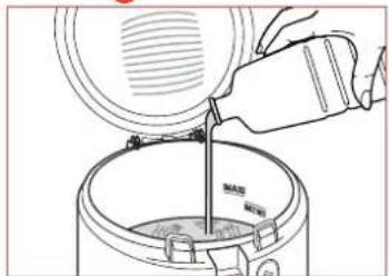 TEFAL MaxiFry FF1001 - Filling the bowl - 1