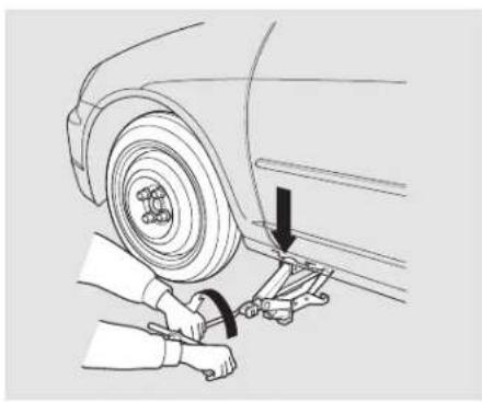 Honda Civic (2001) - Changement d'un pneu creve - 3