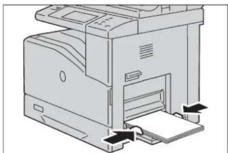DELL C5765dn - Chargement de papier dans le magasin 5 (bac auxiliaire) - 4