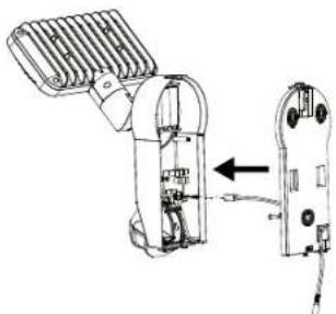 BRENNENSTUHL SOL SH0805 P2 - EERSTE KEER OPLADEN VAN DE ZONNELAMP - 4