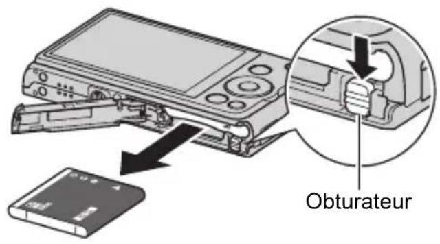 CASIO Exilim EXZS12 - Ouvrez le couvercle de batterie et retirez la batterie actuelle. - 1