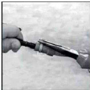 HOOVER DYH 9913 NA1X - DRAIN HOSE : FITTING INSTRUCTIONS - 1