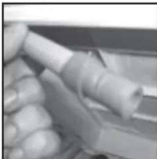 HOOVER DYH 9913 NA1X - Bittes das Kondenswasserablaufset wie Folgt Montieren: - 5