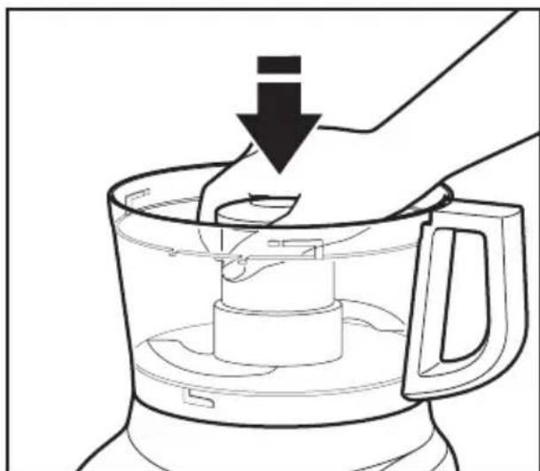 KITCHENAID KFP0711CU - Montage de la lame polyvalente - 2