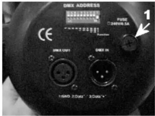 HQ Power PAR64 - c) Montage de l'appareil - 1
