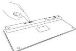 TARGUS iPad Bluetooth Keyboard AKB32PT - Ustanawianie połaczenia - 1