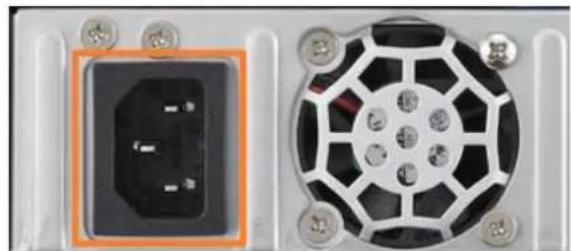 Thecus N4560 - Branchement des cables2.3 - 4