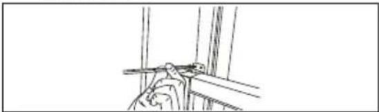 ELECTROLUX EXP12HN1WI - Installazione in una finestra a doppio saliscendi - 5