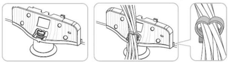 SAMSUNG UE40H6203 - Fixez les cables à l'aide du portecable - 1