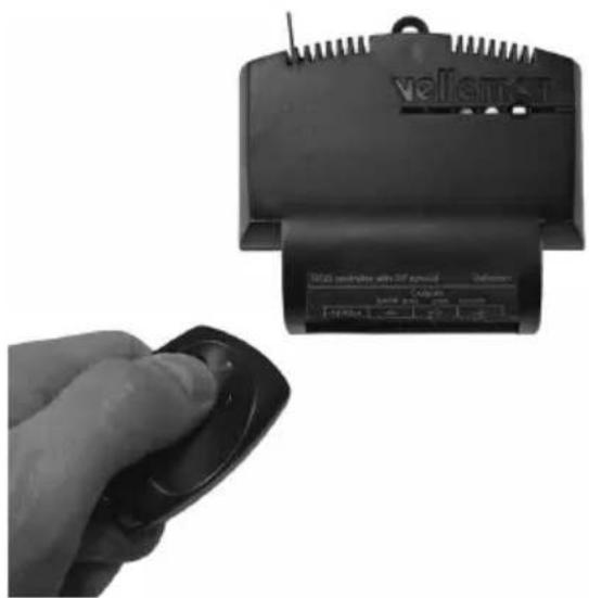 VELLEMAN VM151 - RGB Controller with RF remote - 1