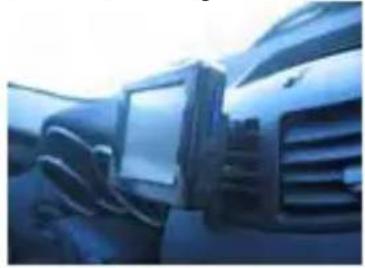 TELE System TS8500PND - Use of the PND in Auto Installation of the air mount vent support (NEW) - 7