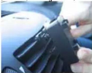 TELE System TS8500PND - Uso in Auto - Installazione del nuovo Air Mount Support - 4