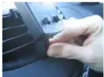 TELE System TS8500PND - Use of the PND in Auto Installation of the air mount vent support (NEW) - 6