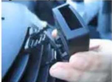 TELE System TS8500PND - Use of the PND in Auto Installation of the air mount vent support (NEW) - 10