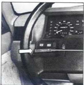 RENAULT 5 (1989) - • Dégivrage-désembuage de lunette arrière \* - 2