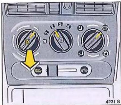 OPEL Tigra (1995) - Chauffage vers les pieds - 1