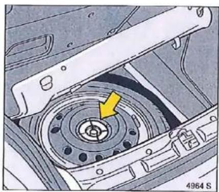 OPEL Tigra (1995) - Remorquage d'un autre véhicule - 1