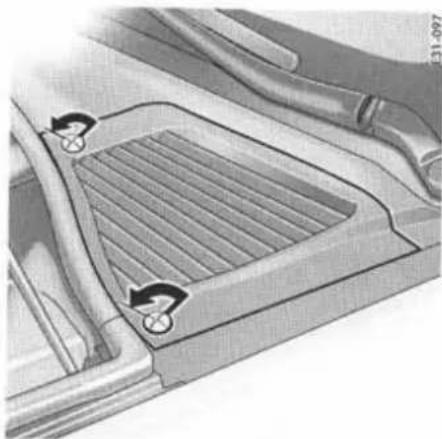 PORSCHE Cayenne S (2003) - Remarque - 1