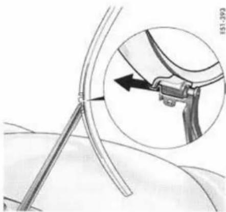 PORSCHE Cayenne S (2003) - Attention! - 4