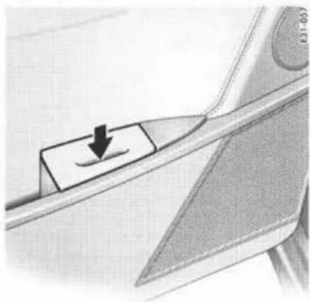 PORSCHE Cayenne S (2003) - Vidage - 1