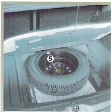 RENAULT Megane (1999) - ROUE DE SECOURS VERSIONS BREAK - 2