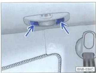 VOLKSWAGEN New Beetle (1999) - Activation - 1