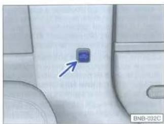 VOLKSWAGEN New Beetle (1999) - Remarque - 1