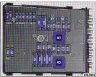 VOLKSWAGEN Touran (2004) - Tableau des fusibles dans le compartiment-moteur - 2