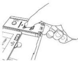 KITCHENAID Architect KDTE404DBL - Verser l'agent de rinçage (le distributeur varie selon le modèle) - 4
