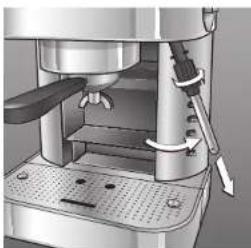 RIVIERA & BAR CE 440 A - Nettoyage du groupe distributeur (1) - 1
