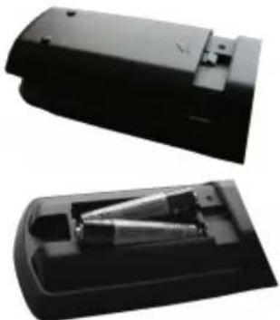 SCHAUB LORENZ 22LED5500CT - Insertion des piles dans la télécommande - 1