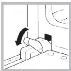 INDESIT FIMS531J K.A IX - Cleaning the oven door - 2