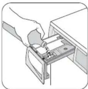 ZANUSSI ZWH6145 - 2.Measure out the detergent and the fabric softener - 2