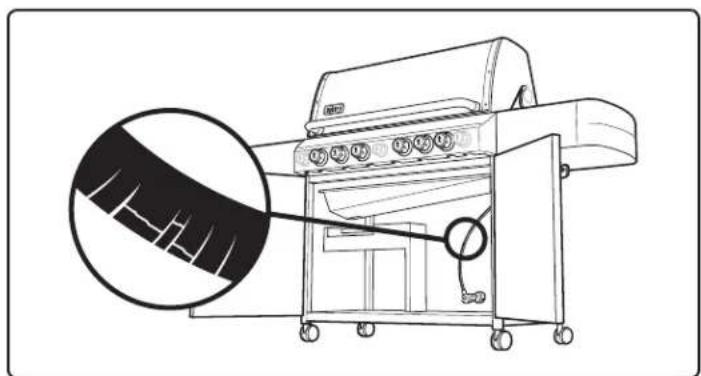 WEBER Summit E670 - HOSE INSPECTION - 1