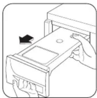 ZANUSSI ZTEB288 - Het waterreservoir legen - 1