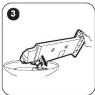 ZANUSSI ZDP7202PZ - Leeren des Wasserbehalters - 3