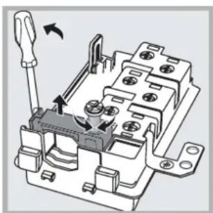 HOTPOINT-ARISTON F 532 C.1 IX HA - Montaggio del cavo di alimentazione - 2