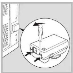 HOTPOINT-ARISTON FH 82 C IXHA - Montaje del cable de alimentacion electrica - 1