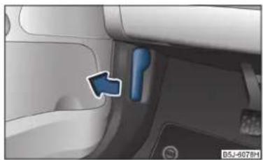 SKODA Fabia (2010) - Déverrouillage du capot - 1