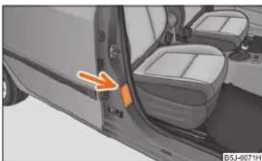 SKODA Fabia (2010) - Utilisation de sièges pour enfants sur le siècle du passager avant - 1